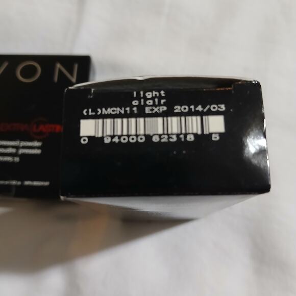 AVON-3 NIB-2 pressed powder Translucent .42oz-1 Ideal Shade foundation light 1oz - Picture 9 of 13